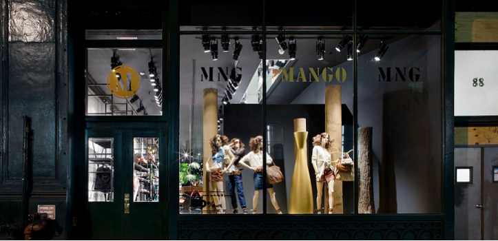 Tienda exterior de Mango en Nueva York Mango reconquista Nueva York: reabre su ‘flaghsip’ en el Soho